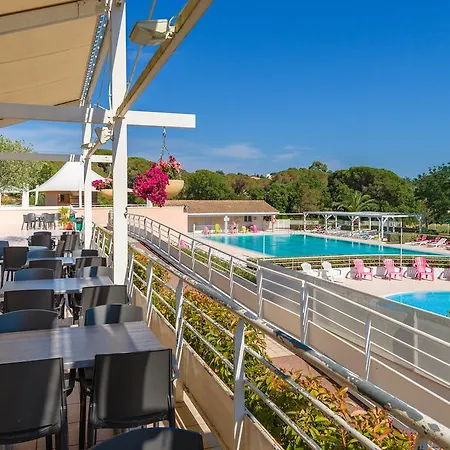 Azureva Village de vacances Fréjus
